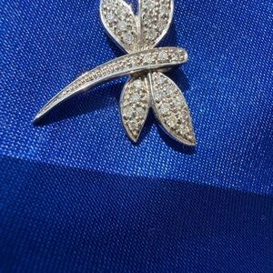 10 carat white gold .15 diamond dragonfly pendant NEW